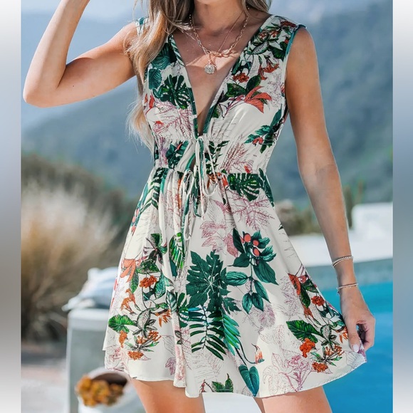 Cupshe Tropical Plunging-V A-Shape Mini Dress Size XL - Picture 1 of 11